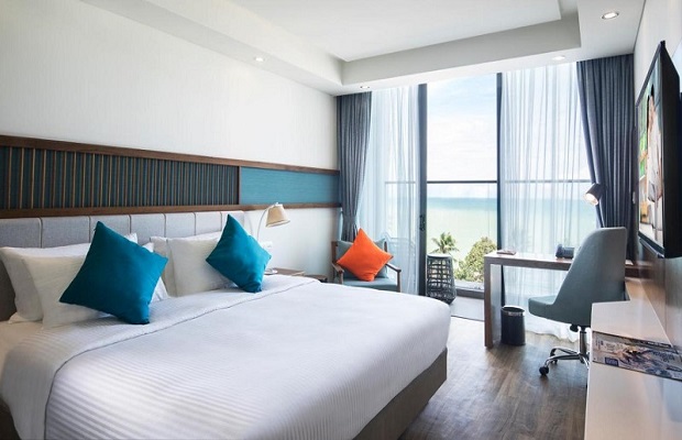 Top 7 khách sạn Nha Trang có hồ bơi đẹp nhất - Khách sạn Citadines Bayfront