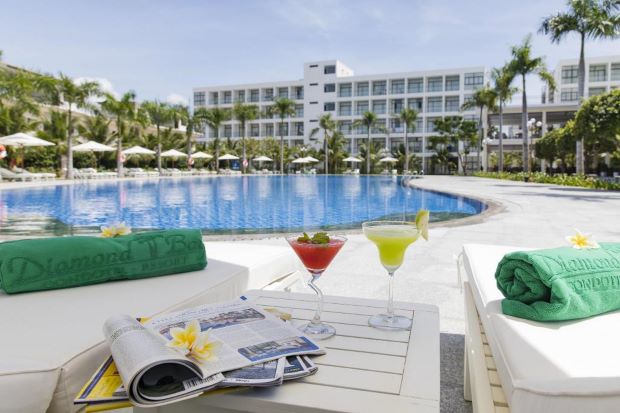 Top 8 khách sạn 5 sao Nha Trang - Khách sạn Diamond Bay Nha Trang