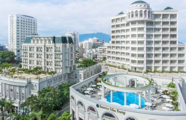 Top 8 khách sạn 5 sao Nha Trang - Sunrise Nha Trang Beach Hotel & Spa