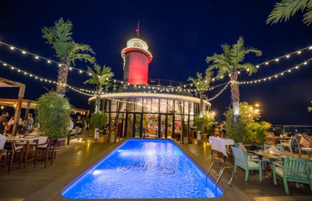Top 8 khách sạn Nha Trang view biển - Nha Trang có quán bar nào chill không?