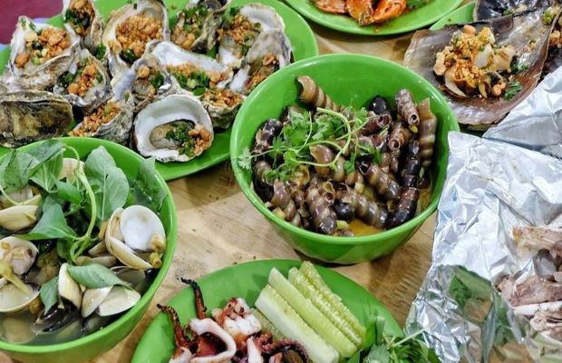 Kinh nghiệm du lịch Nha Trang tự túc - Những món ăn nổi tiếng ở Nha Trang